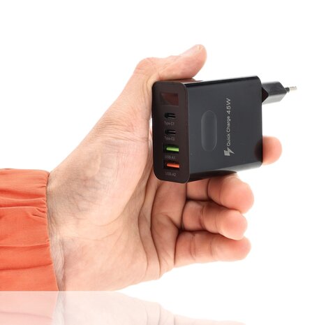 Discountershop Samsung & iPhone Snellader 45W - 2x USB-C & 2x USB-A | Universele Snelle Oplader voor Smartphones, Tablets, iPads, Android & Laptops - Zwart Discountershop Samsung & iPhone Snellader 45W - 2x USB-C & 2x USB-A | Universele Snelle Oplader voor Smartphones, Tablets, iPads, Android & Laptops - Zwart