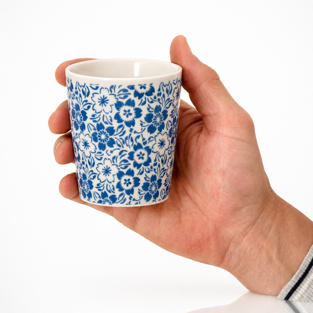 Discountershop Koffiebeker Keramiek Zonder Oor - 200 ml Blauw-Witte Keramische Kopjes met Bloesem voor Koffie, Cappuccino, Lungo en Thee Discountershop Koffiebeker Keramiek Zonder Oor - 200 ml Blauw-Witte Keramische Kopjes met Bloesem voor Koffie, Cappuccino, Lungo en Thee