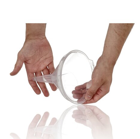 Discountershop Oil Funnel Set 12, 15 and 16.2 cm – Transparent Plastic Funnels for Bottles, Jars, Jerry Cans, Kitchen, Garage and Camping Discountershop Oil Funnel Set 12, 15 and 16.2 cm – Transparent Plastic Funnels for Bottles, Jars, Jerry Cans, Kitchen, Garage and Camping