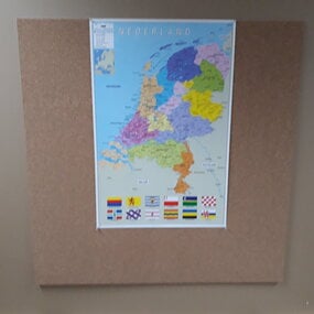 Prikbord 120 x 120 cm met kaart 60 x 90 cm