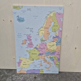 OUTLET - Prikbord Europa - 60 x 90 cm - 6mm kurk op 9mm multiplex
