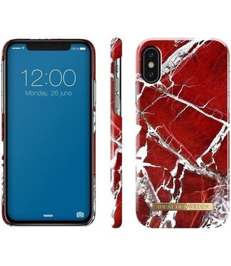 iDeal of Sweden iDeal of Sweden Fashion Hoesje Apple iPhone X / XS Scarlet Red Marble