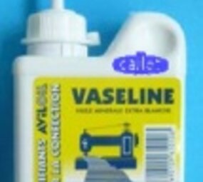 Firma-Gezels Transparante Naaimachine-olie – 125 ml Firma-Gezels Transparante Naaimachine-olie – 125 ml