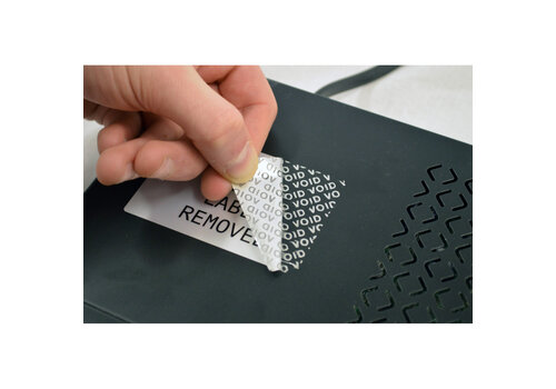Fälschungssichere Polyester-Etiketten mit VOID-Muster B-7546 