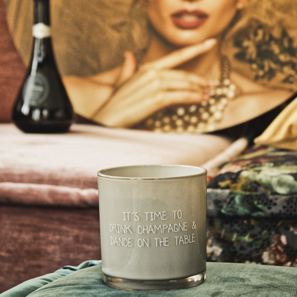My Flame Lifestyle Soy candle - Drink champagne & dance on the table - Amber's Secret