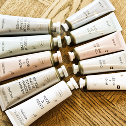 Gift bag - lippenbalsem en handcrème - Hugs & kisses My Flame Lifestyle Gift bag - lippenbalsem en handcrème - Hugs & kisses