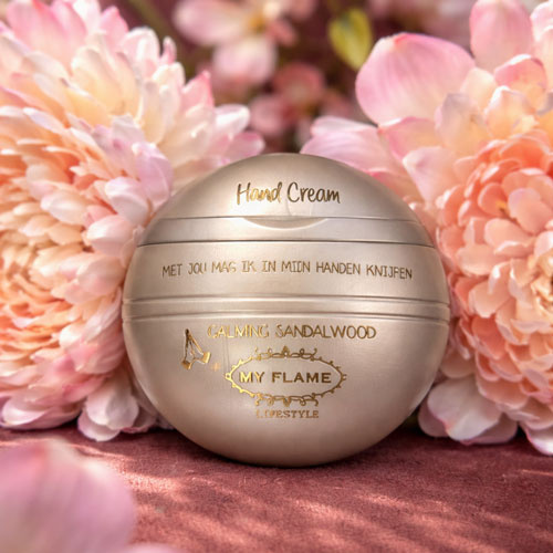 Hand cream - Met jou mag ik in mijn handen knijpen - Calming Sandalwood My Flame Lifestyle Hand cream - Met jou mag ik in mijn handen knijpen - Calming Sandalwood
