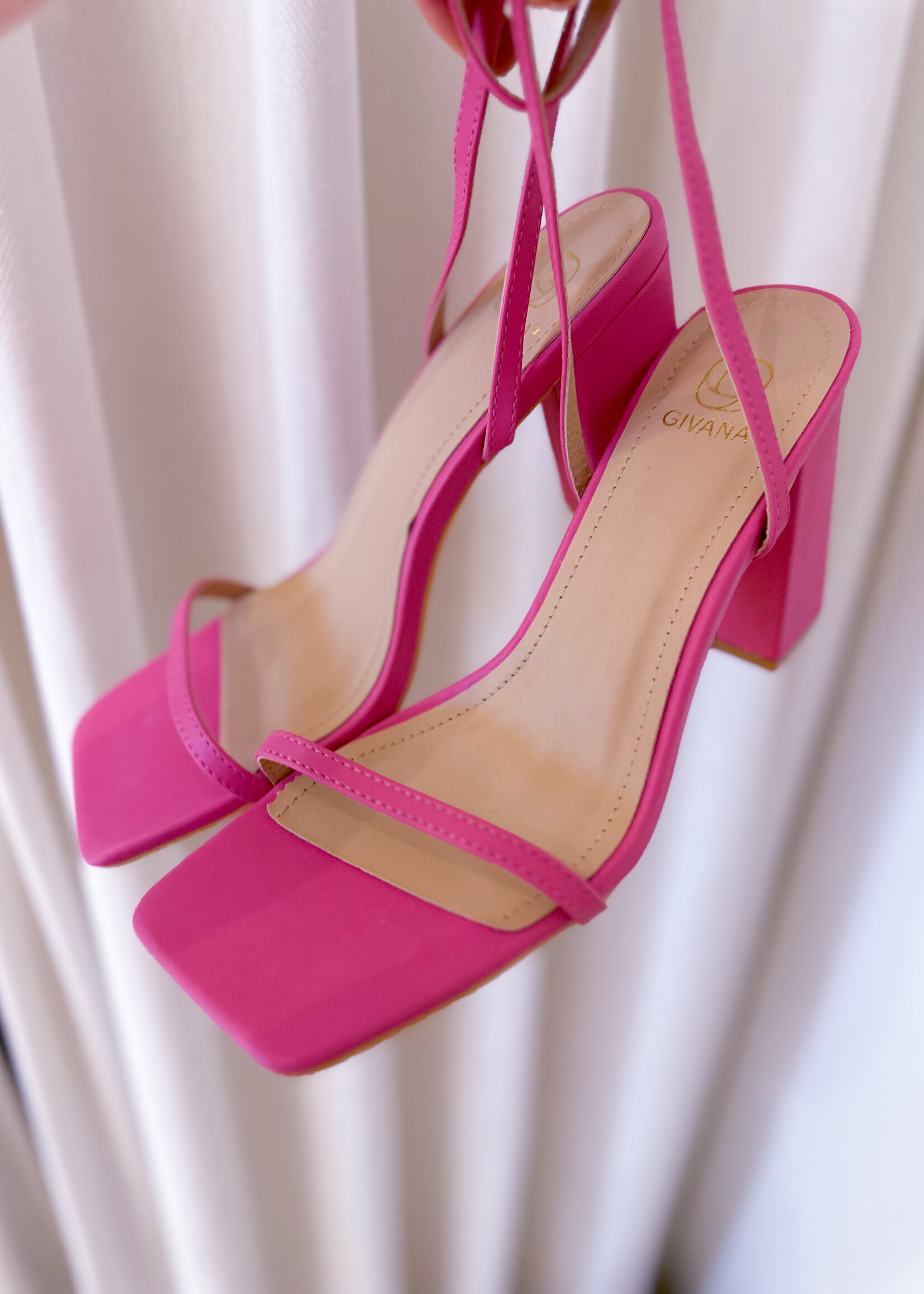 Heeled Strap Sandal - Pink
