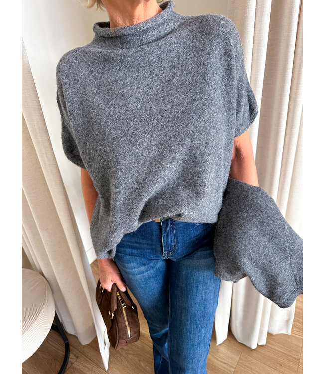 Soft short sleeve knit -  Dark Grey