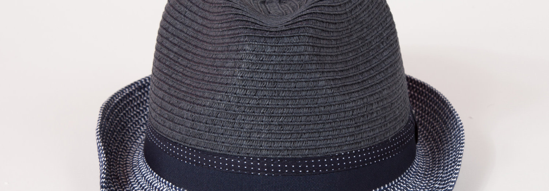 HAT قبعة