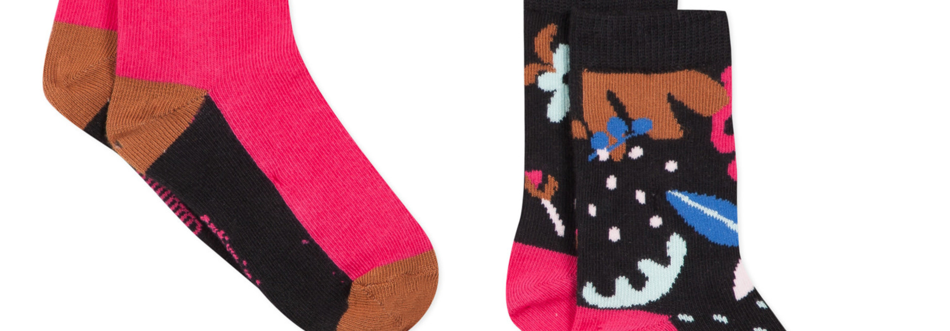 SOCKS جوارب