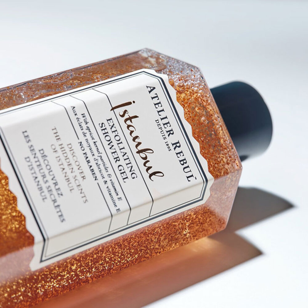Atelier Rebul - Istanbul Douchegel Scrub 250ml Atelier Rebul - Istanbul Douchegel Scrub 250ml
