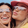 Le Specs Zonnebril Le Fame Gold Champagne Tint Flash Mirror LSP2352170 Le Specs Zonnebril Le Fame Gold Champagne Tint Flash Mirror LSP2352170