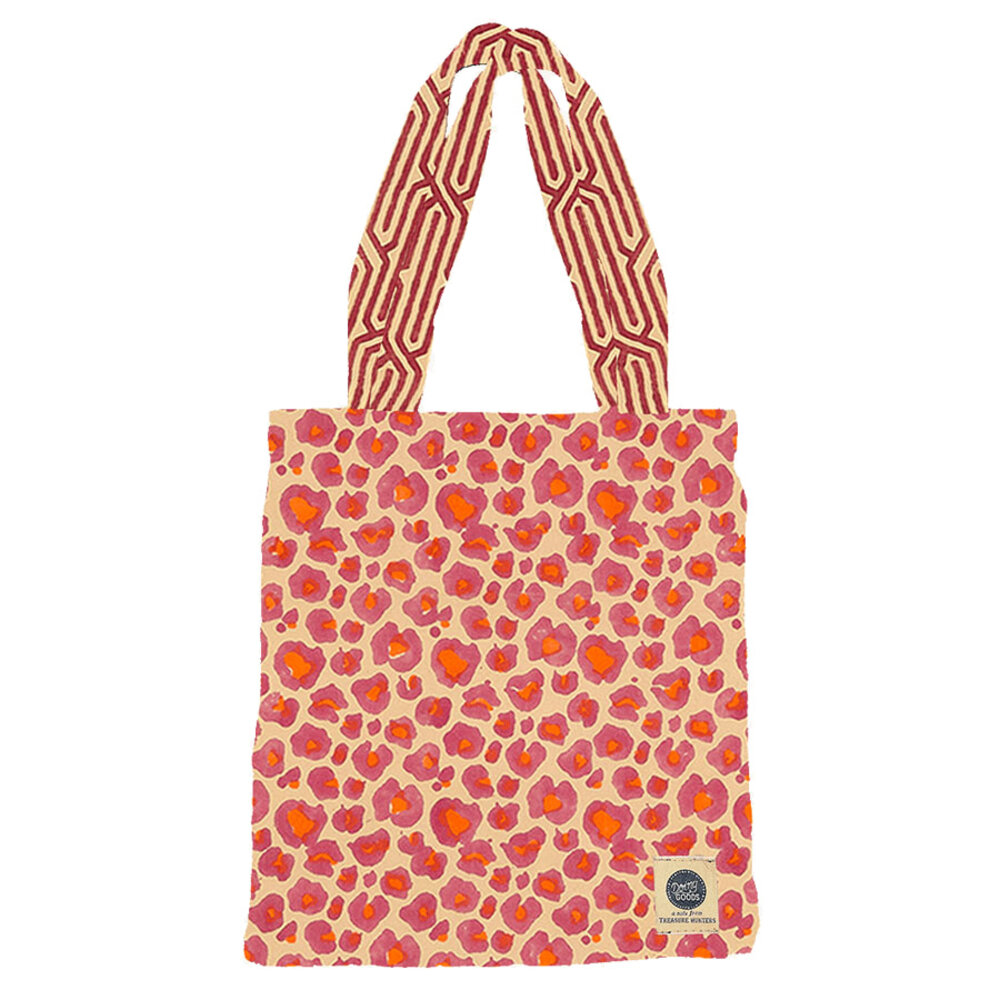 Doing Goods - Plaid & Kleed Leopard Roze Katoen XL 220x280cm met draagtas Doing Goods - Plaid & Kleed Leopard Roze Katoen XL 220x280cm met draagtas