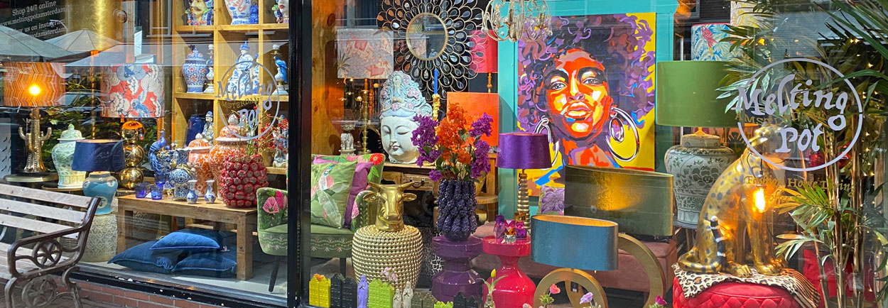 NU TE ZIEN: Nieuwe etalage voor september 2023 NU TE ZIEN: Nieuwe etalage voor september 2023