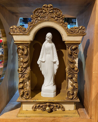 Melting Pot - Ornament / Houten Kastje Goud Creme Vintage look 31x48cm