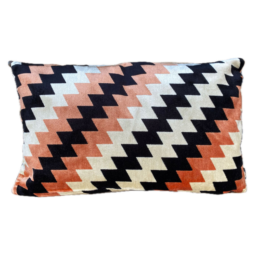 Melting Pot - Kussen Francesco Oranje Beige Zwart 50x30cm Melting Pot - Kussen Francesco Oranje Beige Zwart 50x30cm