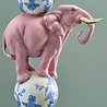 Werns - Kandelaar Papegaai op Roze Olifant 13x31cm Werns - Kandelaar Papegaai op Roze Olifant 13x31cm