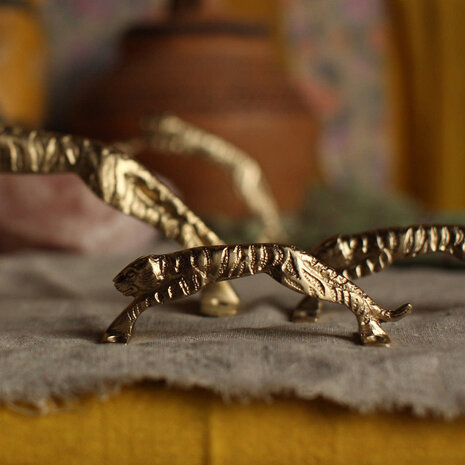 Doing Goods - Deurgreep James Jaguar Messing S 4x11cm Doing Goods - Deurgreep James Jaguar Messing S 4x11cm