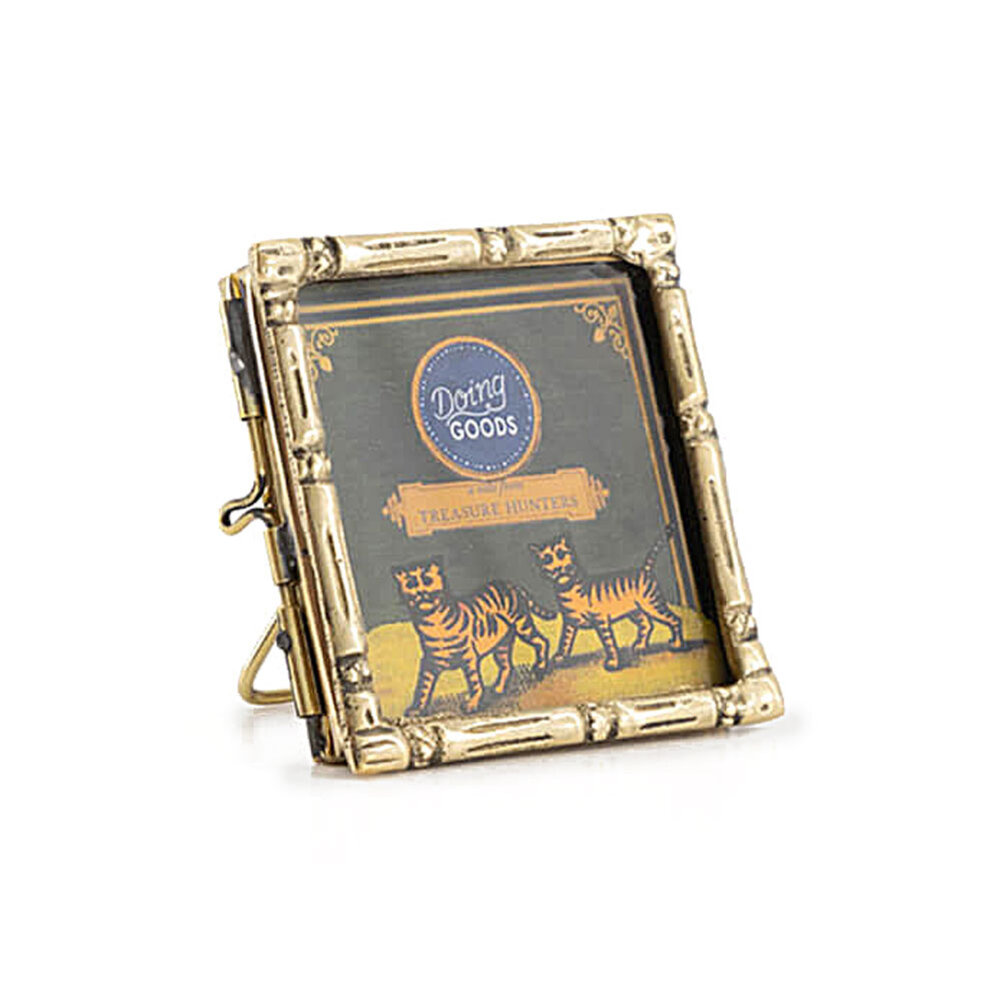 Doing Goods - Fotolijstje Bodhi Bamboe Messing 6x6cm foto 5x5cm Doing Goods - Fotolijstje Bodhi Bamboe Messing 6x6cm foto 5x5cm