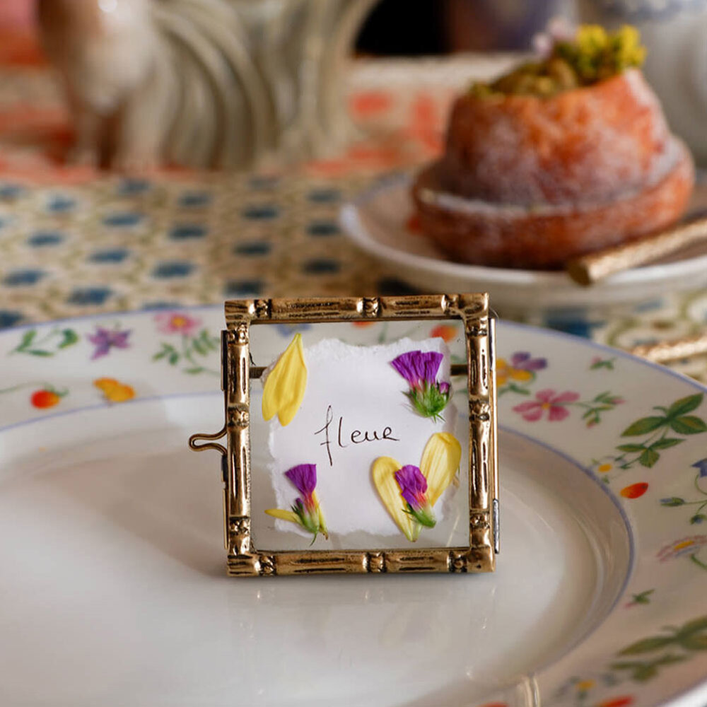 Doing Goods - Fotolijstje Bodhi Bamboe Messing 6x6cm foto 5x5cm Doing Goods - Fotolijstje Bodhi Bamboe Messing 6x6cm foto 5x5cm