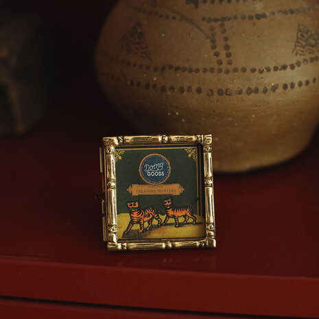 Doing Goods - Fotolijstje Bodhi Bamboe Messing 6x6cm foto 5x5cm Doing Goods - Fotolijstje Bodhi Bamboe Messing 6x6cm foto 5x5cm