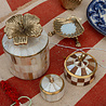 Doing Goods - Sieraaddoosje Baily Chelsey Circus Parel Schelp Messing 5x5cm Doing Goods - Sieraaddoosje Baily Chelsey Circus Parel Schelp Messing 5x5cm