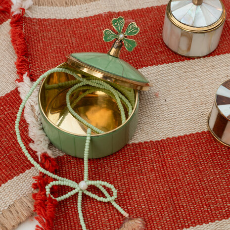 Doing Goods - Doosje Circus Klavertje Vier Groen Messing 7x6cm Doing Goods - Doosje Circus Klavertje Vier Groen Messing 7x6cm