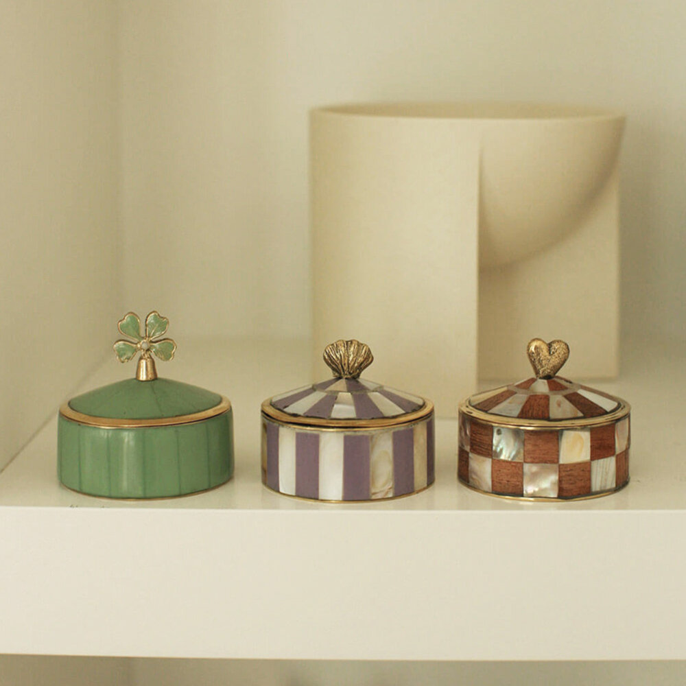 Doing Goods - Doosje Scarlett Lila Circus Box Messing 7x5cm Doing Goods - Doosje Scarlett Lila Circus Box Messing 7x5cm