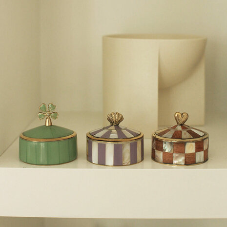 Doing Goods - Doosje Scarlett Lila Circus Box Messing 7x5cm Doing Goods - Doosje Scarlett Lila Circus Box Messing 7x5cm