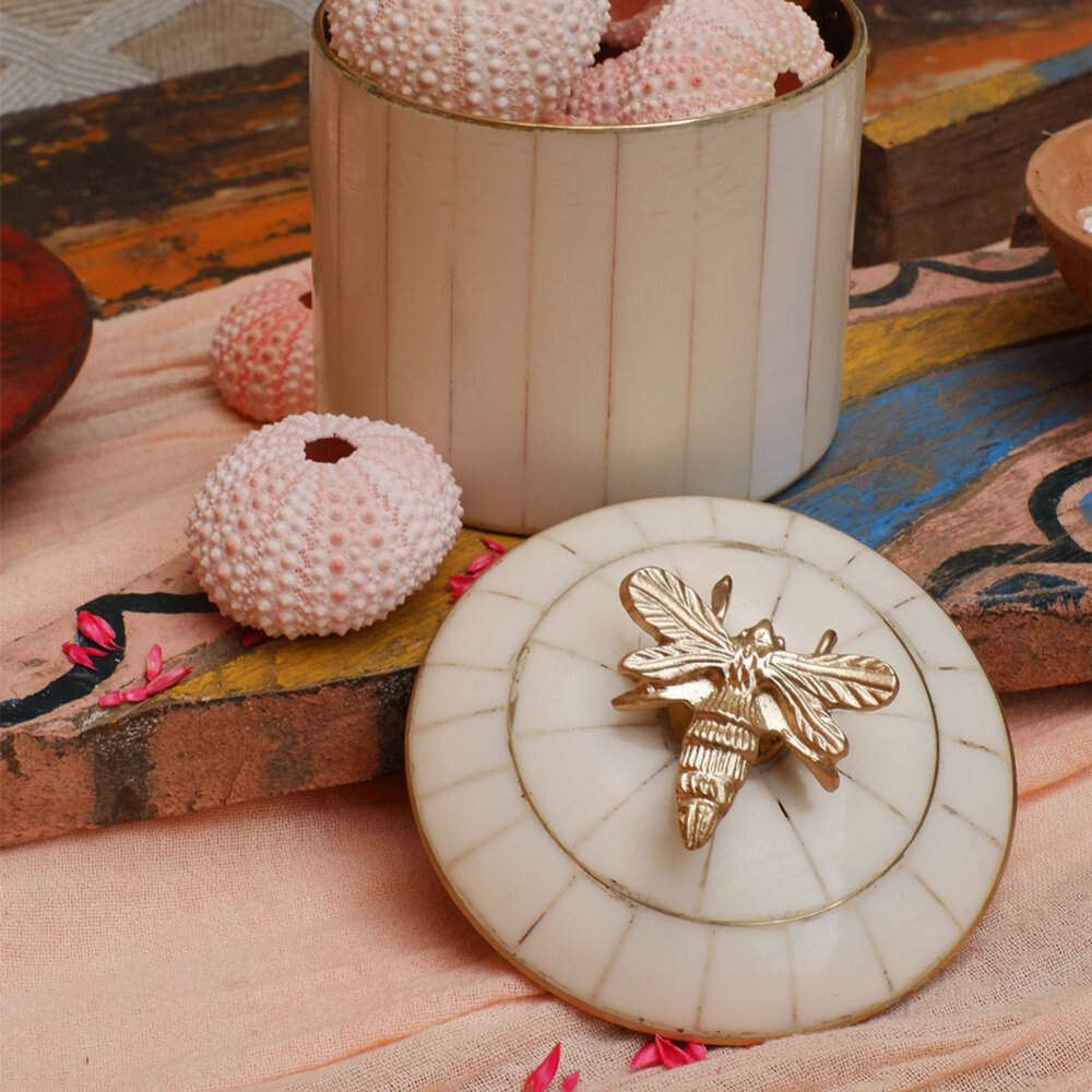 Doing Goods - Doosje Queen Bee Circus Wit Messing 9x11cm