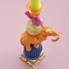 Werns - Kandelaar met Fuchsia Papegaai op Oranje Olifant – Kleurrijke Kaarsenhouder 10 × 26 cm Werns - Kandelaar met Fuchsia Papegaai op Oranje Olifant – Kleurrijke Kaarsenhouder 10 × 26 cm