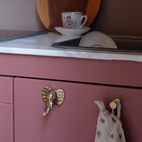 Doing Goods - Wandhaak Billy Elephant Messing 7x7x8cm