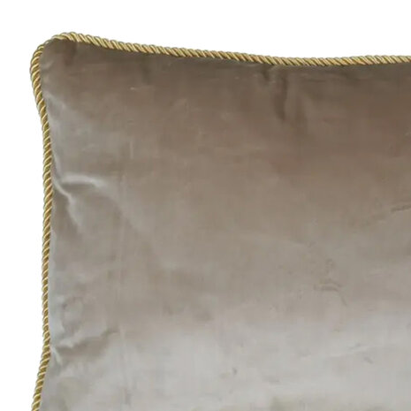 Mars & More - Sierkussen Champagne Fluweel 45x35cm gouden bies Mars & More - Sierkussen Champagne Fluweel 45x35cm gouden bies