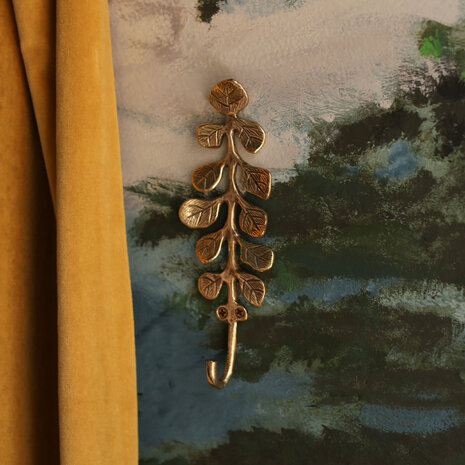 Doing Goods - Wandhaak Bea Botanical Messing 19x6cm Doing Goods - Wandhaak Bea Botanical Messing 19x6cm