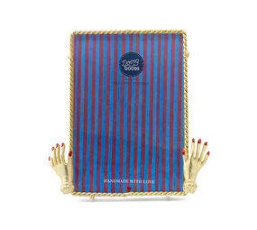 Doing Goods - Fotolijstje Jana Hands Messing Large 14x16cm - foto 10x15cm Doing Goods - Fotolijstje Jana Hands Messing Large 14x16cm - foto 10x15cm