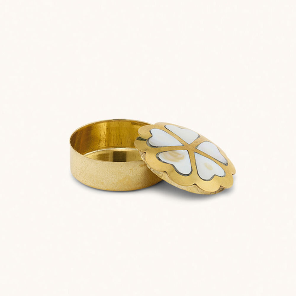 Doing Goods - Sieraaddoosje Honey Hart Klein Schelp Messing 5x2cm Doing Goods - Sieraaddoosje Honey Hart Klein Schelp Messing 5x2cm