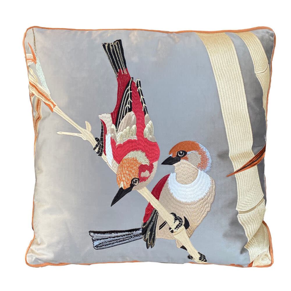 Colmore - Sierkussen Birds Multicolor op Grijs 50x50cm met bies Colmore - Sierkussen Birds Multicolor op Grijs 50x50cm met bies