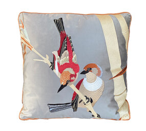 Colmore - Sierkussen Birds Multicolor op Grijs 50x50cm met bies Colmore - Sierkussen Birds Multicolor op Grijs 50x50cm met bies