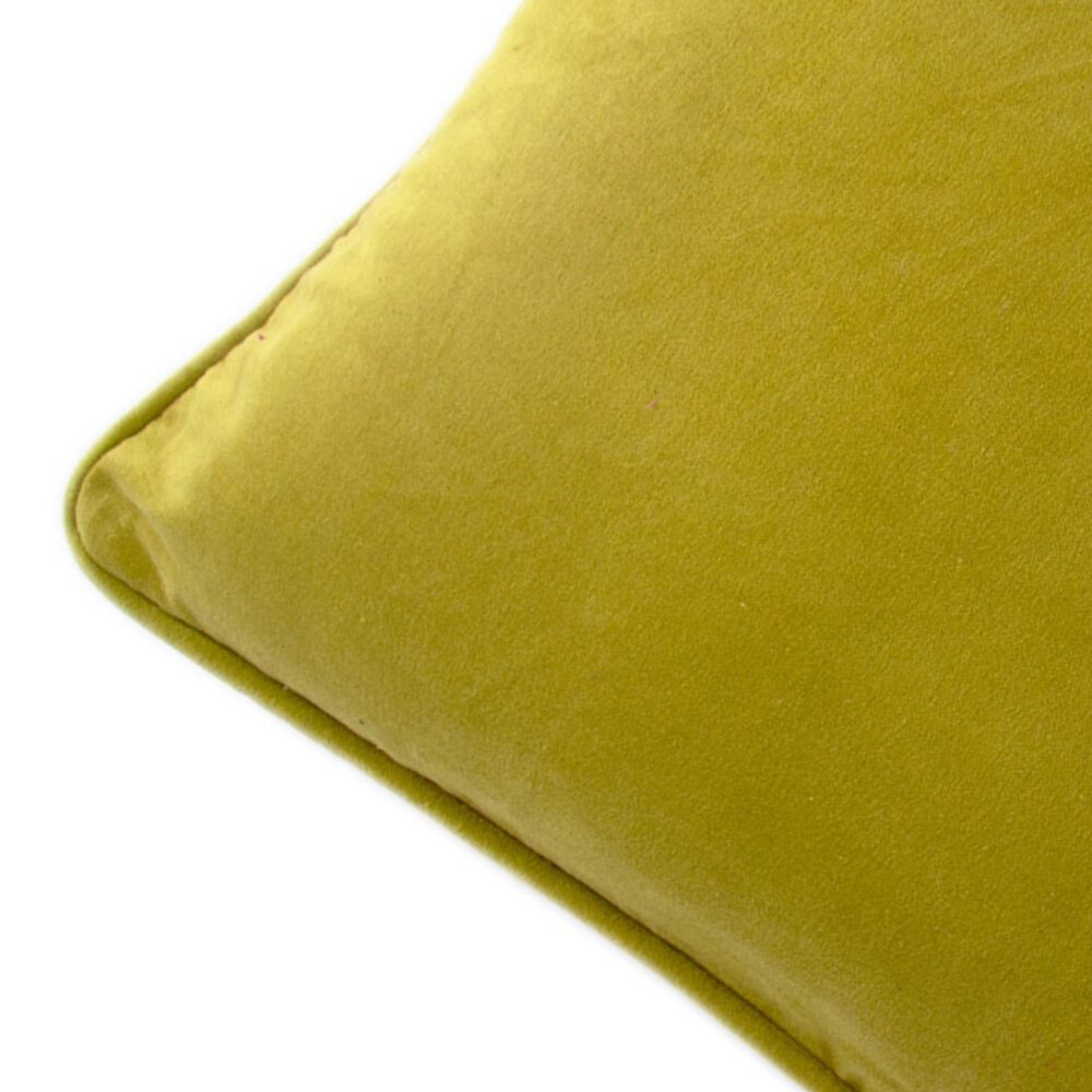 Imbarro - Sierkussen Lala Olijf Groen Velours 60x40cm met bies Imbarro - Sierkussen Lala Olijf Groen Velours 60x40cm met bies