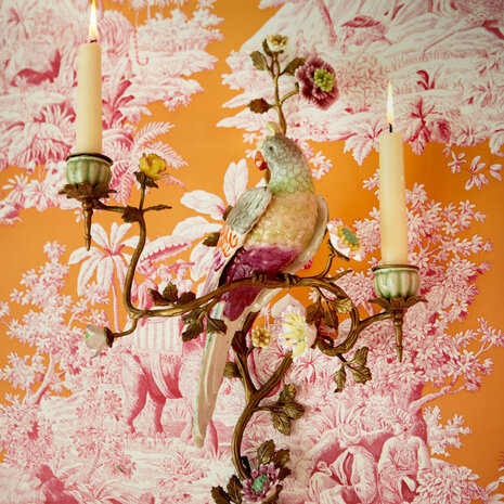 Melting Pot Exclusive - Wand Kandelaar Papegaai met Bloemen Porselein 27x48cm Melting Pot Exclusive - Wand Kandelaar Papegaai met Bloemen Porselein 27x48cm