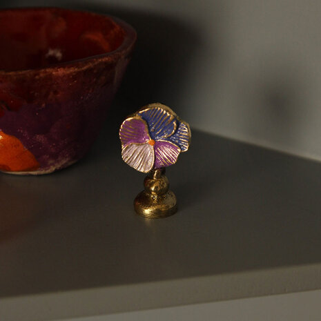 Doing Goods - Kaart & Foto Houder Valery Violet Messing 3x5cm Doing Goods - Kaart & Foto Houder Valery Violet Messing 3x5cm