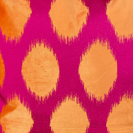 Colmore - Sierkussen Celina Cirkels Fuchsia Oranje 50x50cm franjes Colmore - Sierkussen Celina Cirkels Fuchsia Oranje 50x50cm franjes