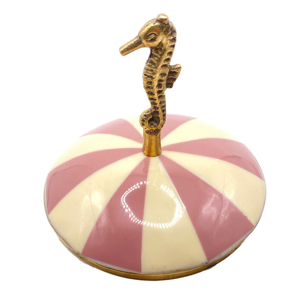 Melting Pot - Sieraaddoosje Circus Zeepaardje Roze-Creme Messing 9x16cm Melting Pot - Sieraaddoosje Circus Zeepaardje Roze-Creme Messing 9x16cm