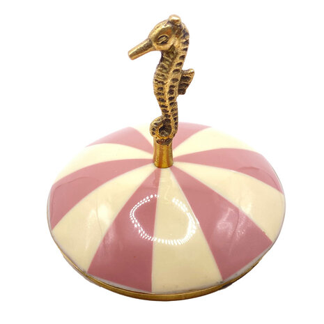 Melting Pot - Sieraaddoosje Circus Zeepaardje Roze-Creme Messing 9x16cm Melting Pot - Sieraaddoosje Circus Zeepaardje Roze-Creme Messing 9x16cm