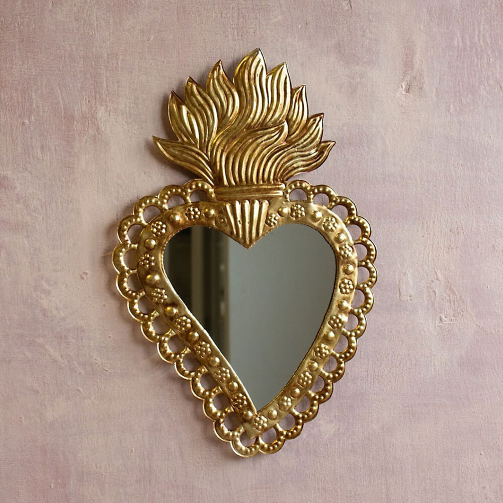 Melting Pot - Spiegeltje Hart met Vlammen Antiek Goud 28x40cm Melting Pot - Spiegeltje Hart met Vlammen Antiek Goud 28x40cm