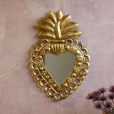 Melting Pot - Spiegeltje Hart met Lotus Bloem Antiek Goud 28x40cm Melting Pot - Spiegeltje Hart met Lotus Bloem Antiek Goud 28x40cm