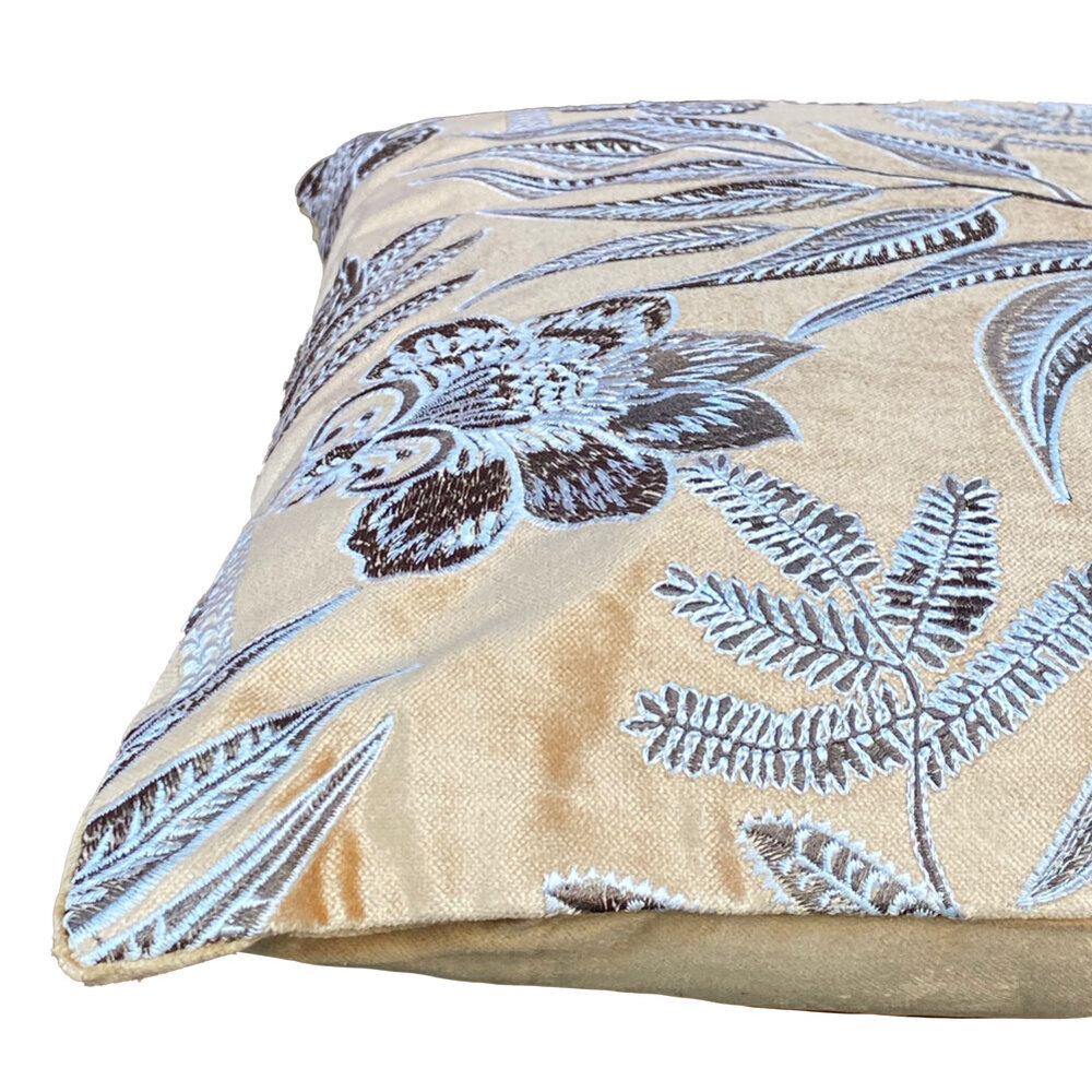 Colmore - Sierkussen Papegaai Taupe Wit Goud Velours 50x50cm