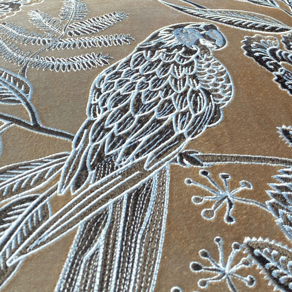 Colmore - Sierkussen Papegaai Taupe Wit Goud Velours 50x50cm