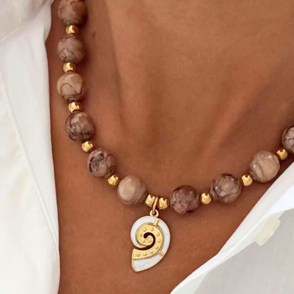 Melting Pot - Sieraad Kralen Ketting Nature met Hanger Goud RVS 42cm Melting Pot - Sieraad Kralen Ketting Nature met Hanger Goud RVS 42cm